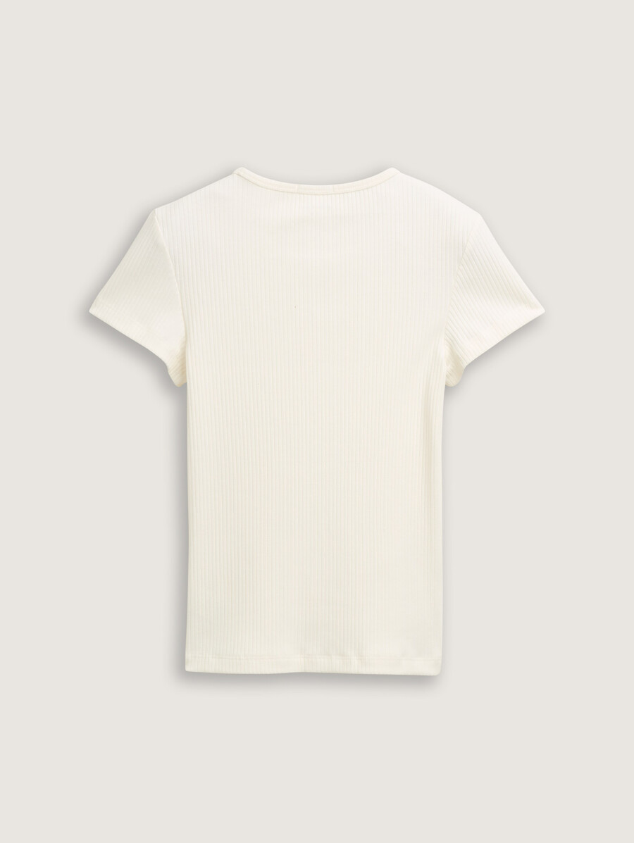 camiseta acanalada con cortes