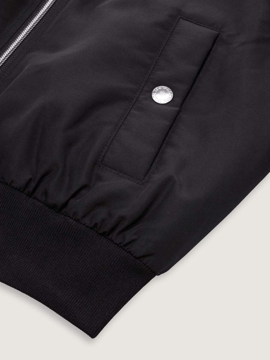 chaqueta bomber repelente al agua