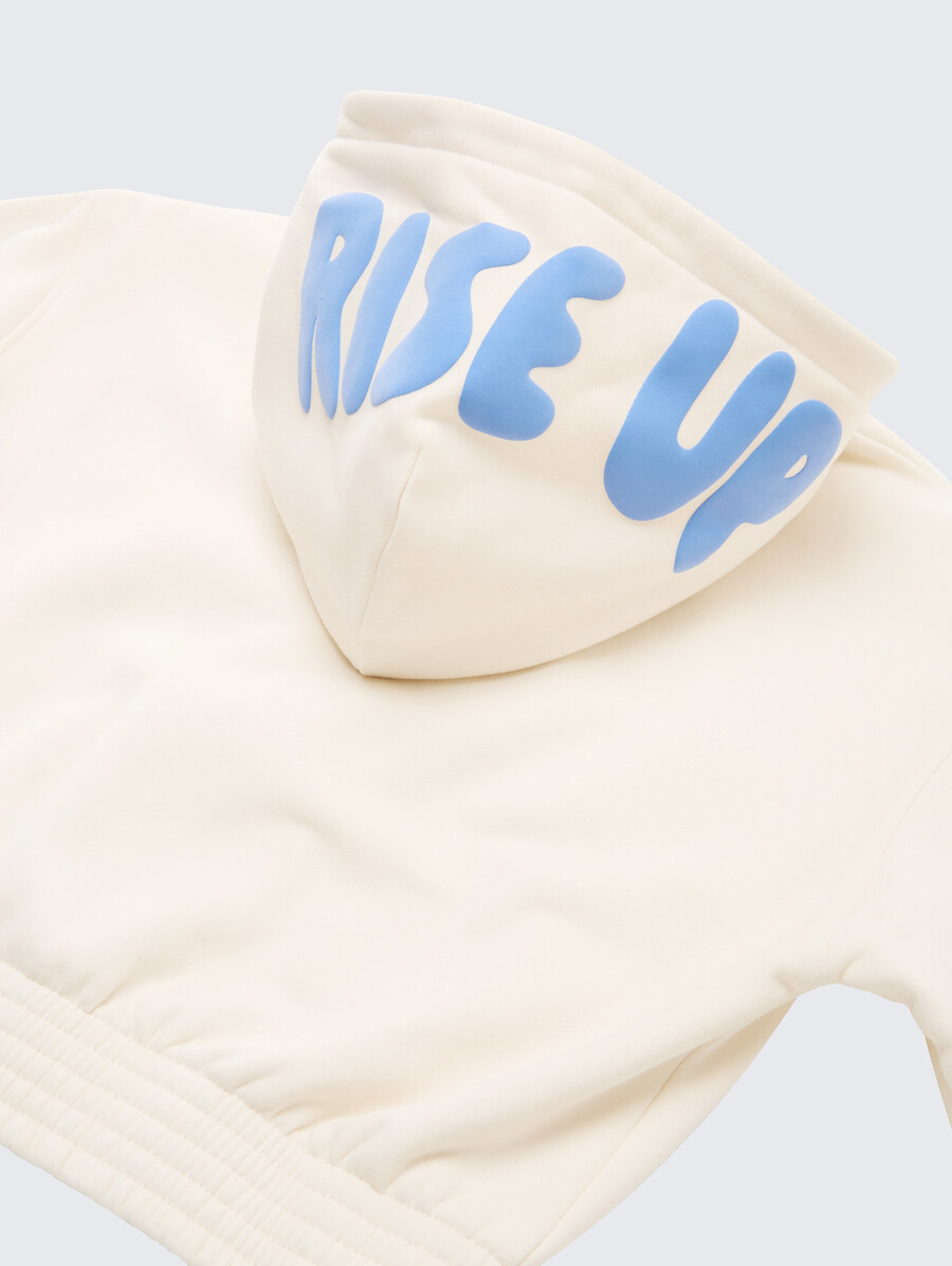 sudadera corta con capucha y estampado