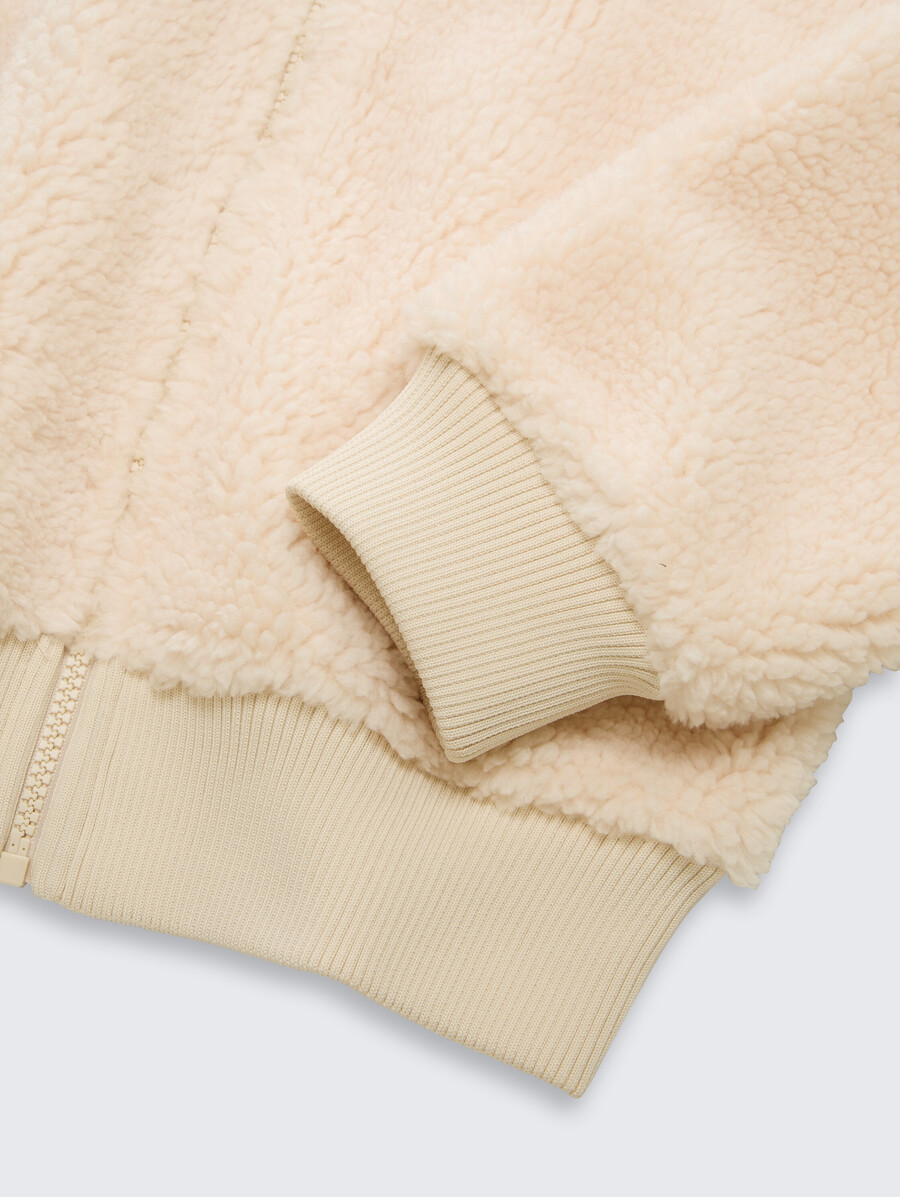chaqueta de peluche corta con forro polar