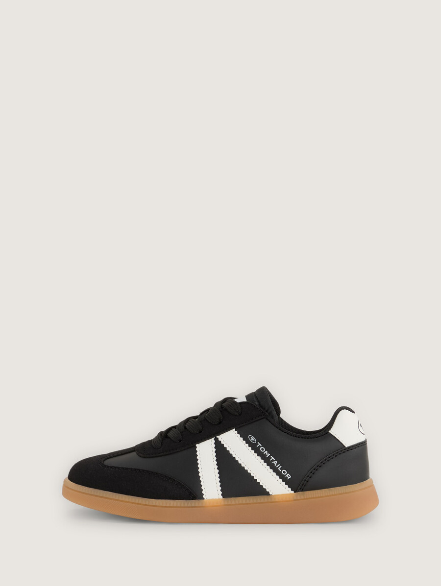 zapatillas con bloques de color