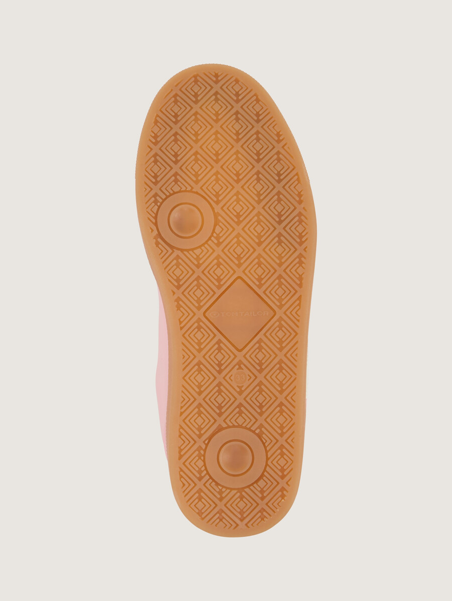 zapatillas con bloques de color
