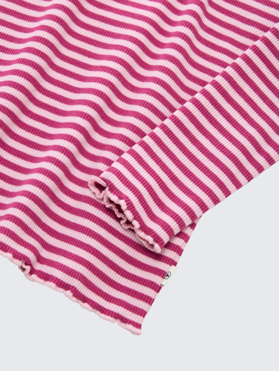 camisa de manga larga acanalada con estampado de rayas