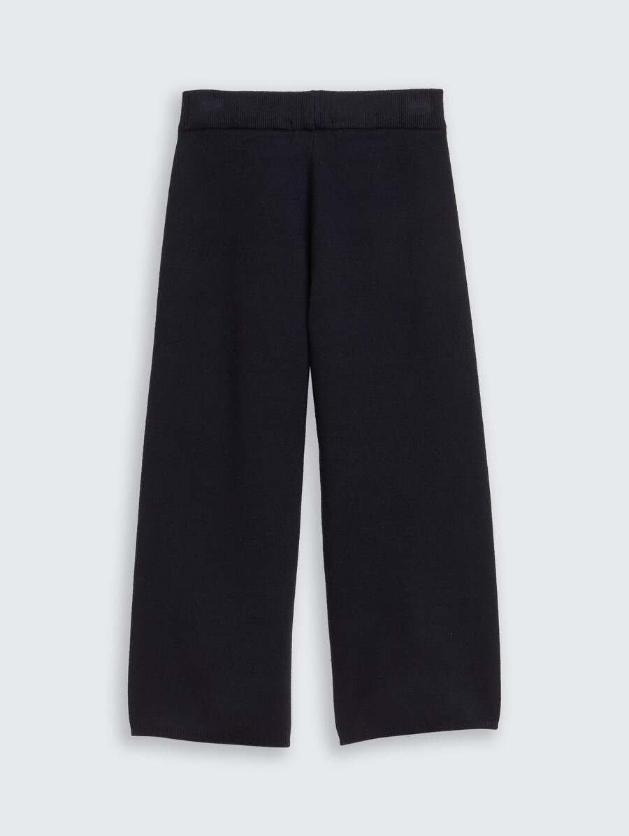 pantalones de punto de pierna ancha y acogedores
