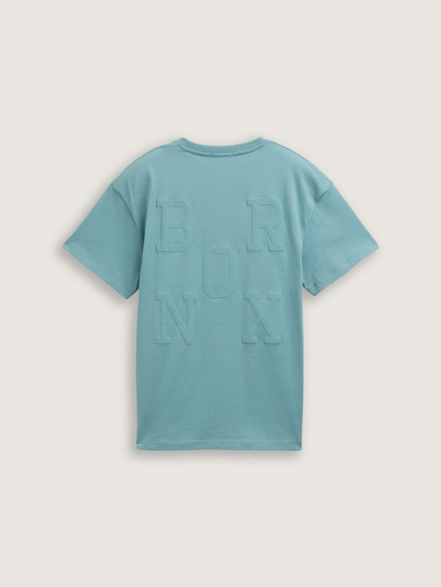 camiseta oversize con estampado en la espalda