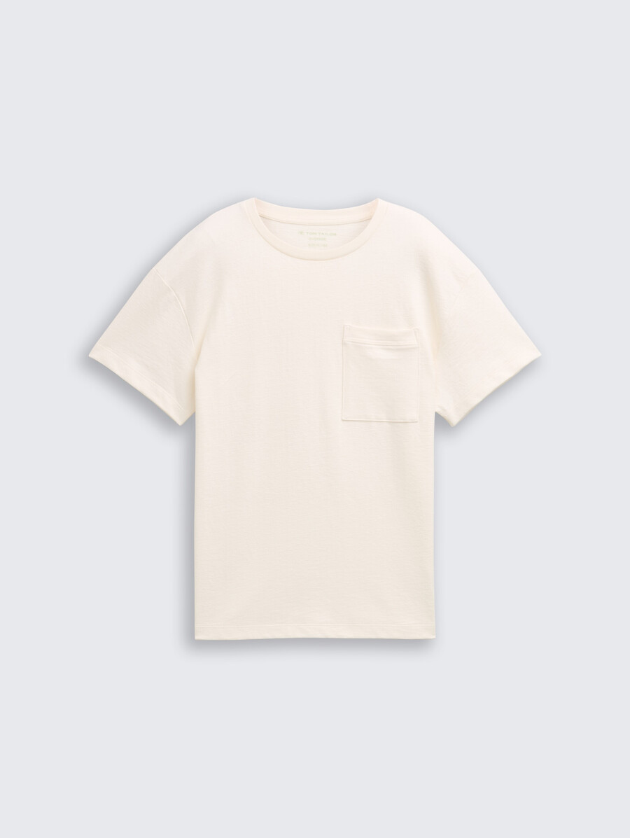 camiseta oversize con bolsillo en el pecho