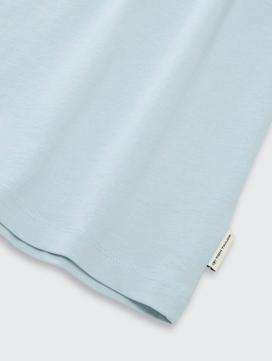 camiseta oversize con estampado en la espalda