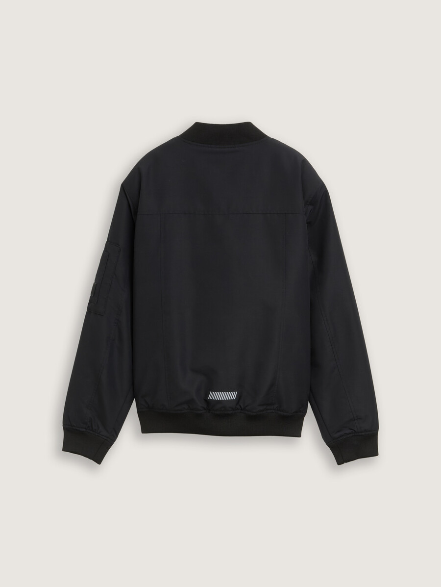 chaqueta bomber repelente al agua