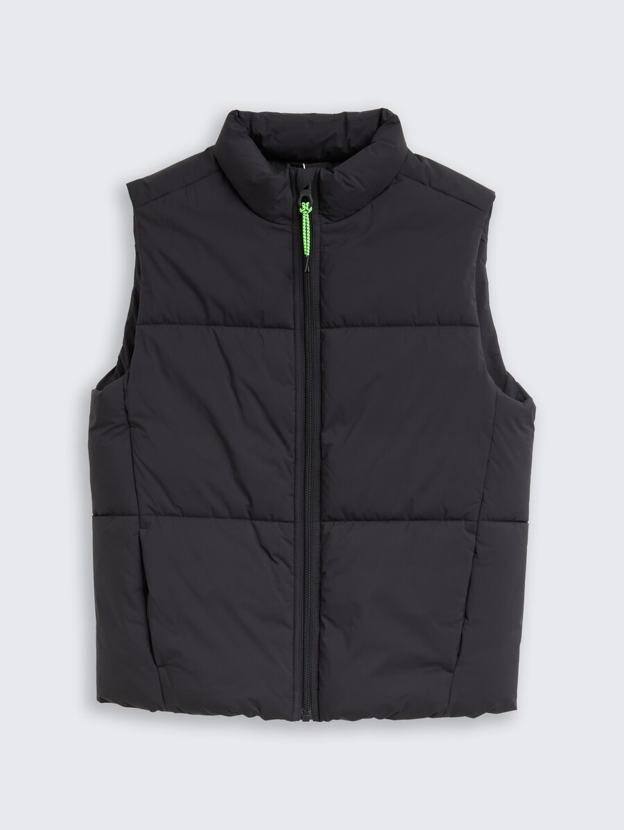 chaleco acolchado con cuello alto