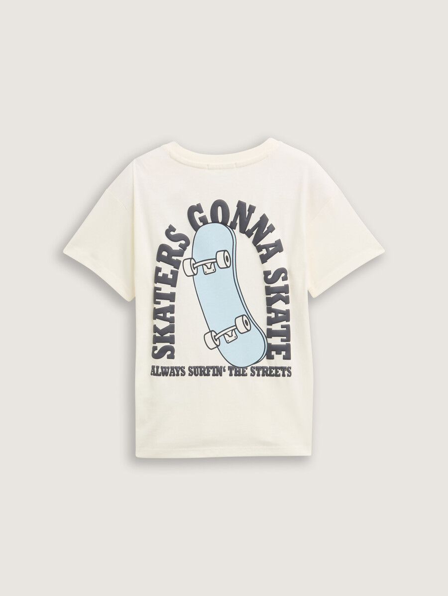 camiseta oversize con estampado