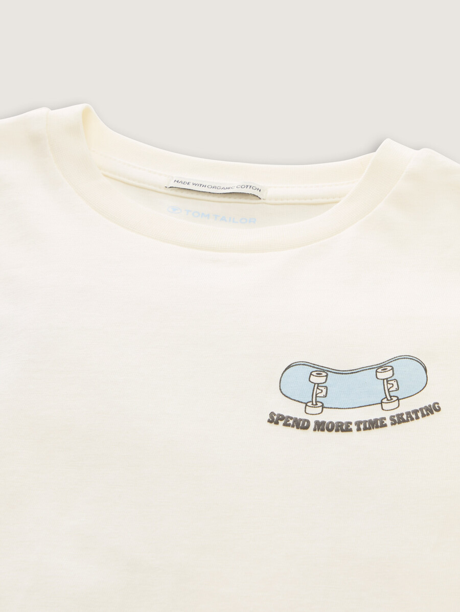 camiseta oversize con estampado