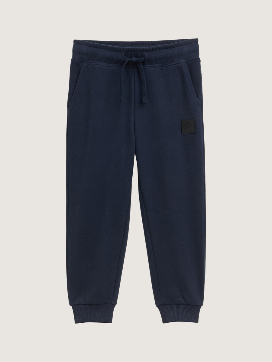 pantalones de jogging con detalle de insignia
