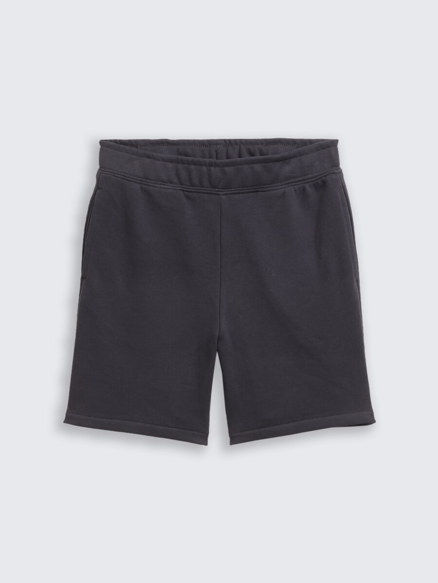 pantalones cortos deportivos básicos