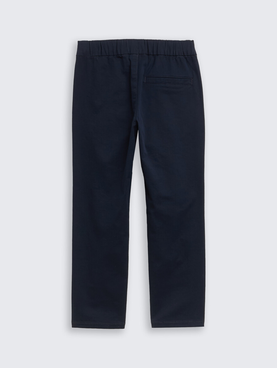 pantalones chinos ajustados