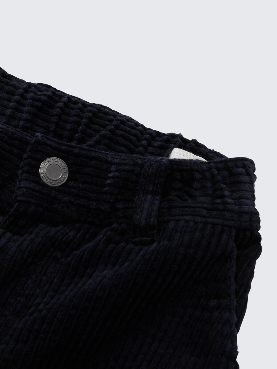 pantalones de pana de corte holgado