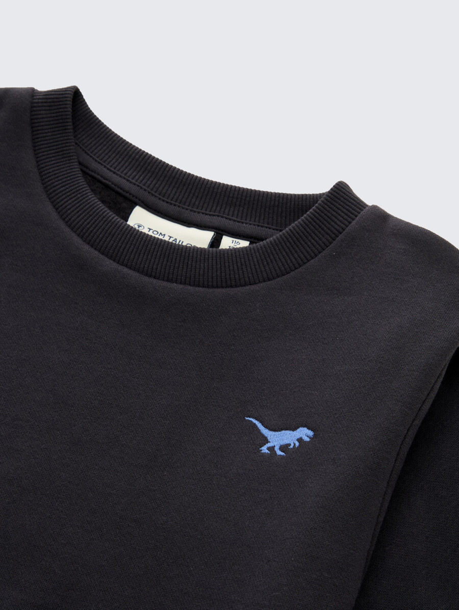 sudadera con bordado