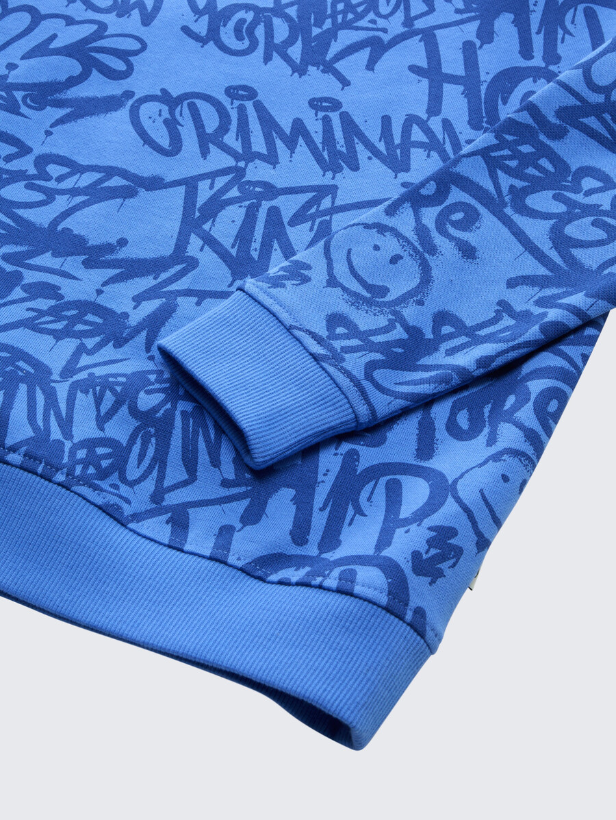 sudadera oversize con estampado integral