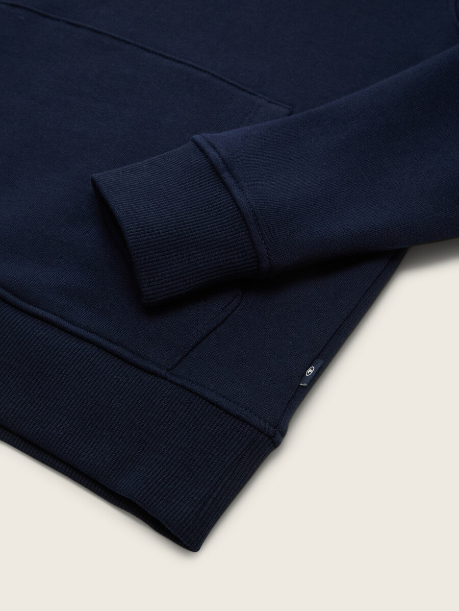 sudadera con capucha y estampado de logotipo