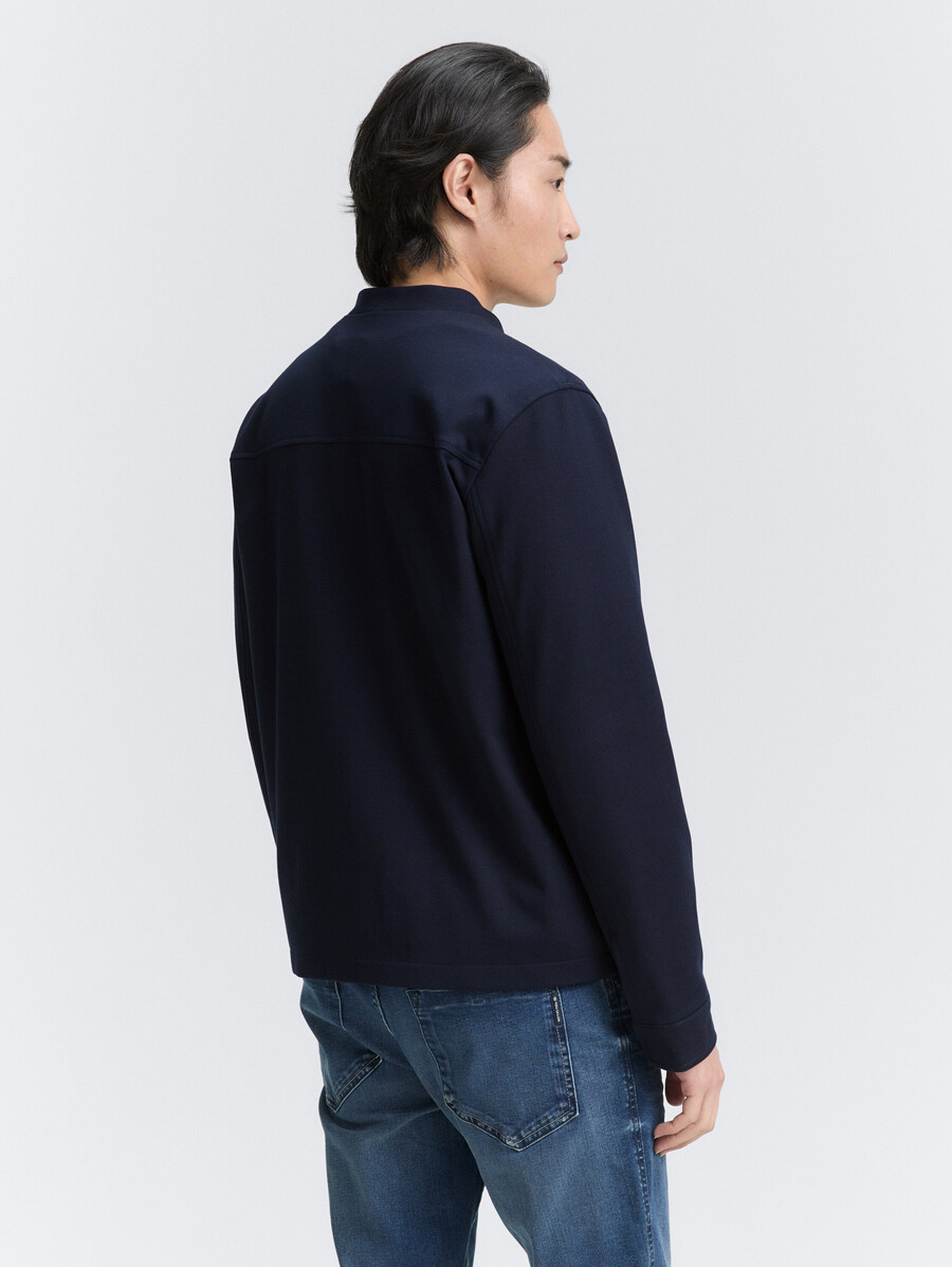 cazadora de piqué con cuello bomber
