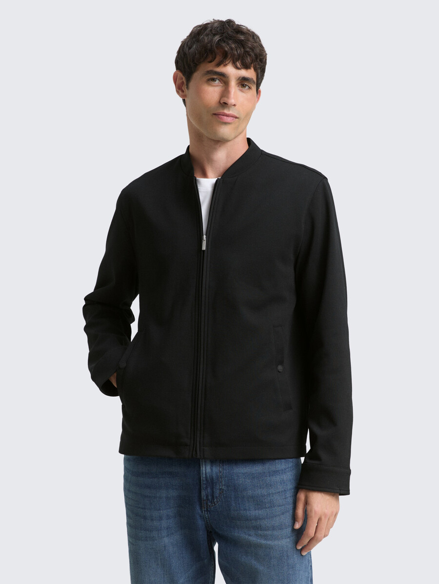 cazadora de piqué con cuello bomber