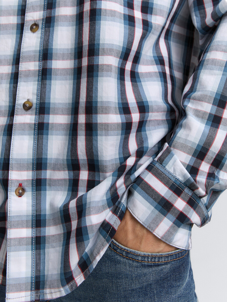 camisa de corte regular con estampado de cuadros