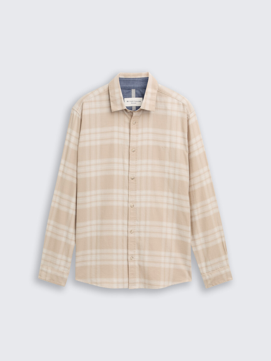 camisa de corte regular con bordado de logo