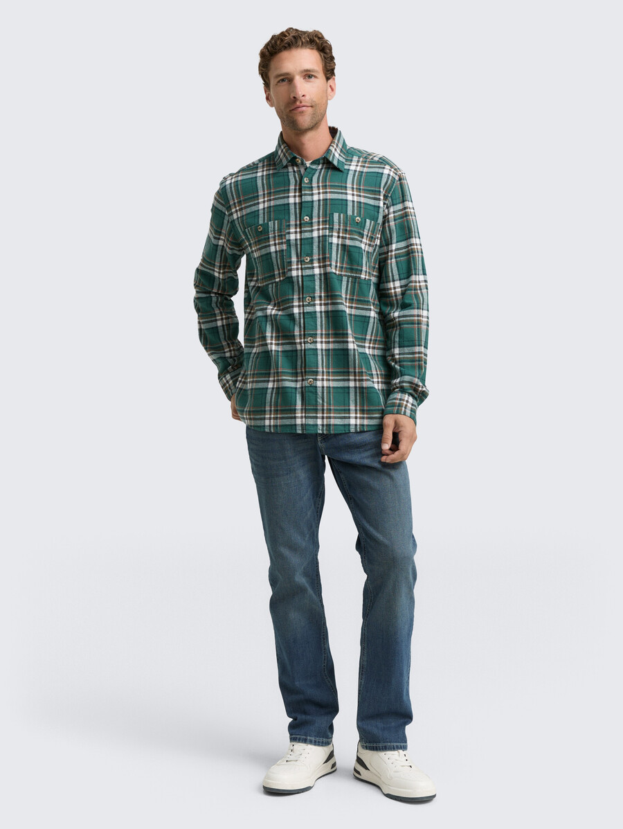 camisa de franela de corte cómodo con estampado de cuadros