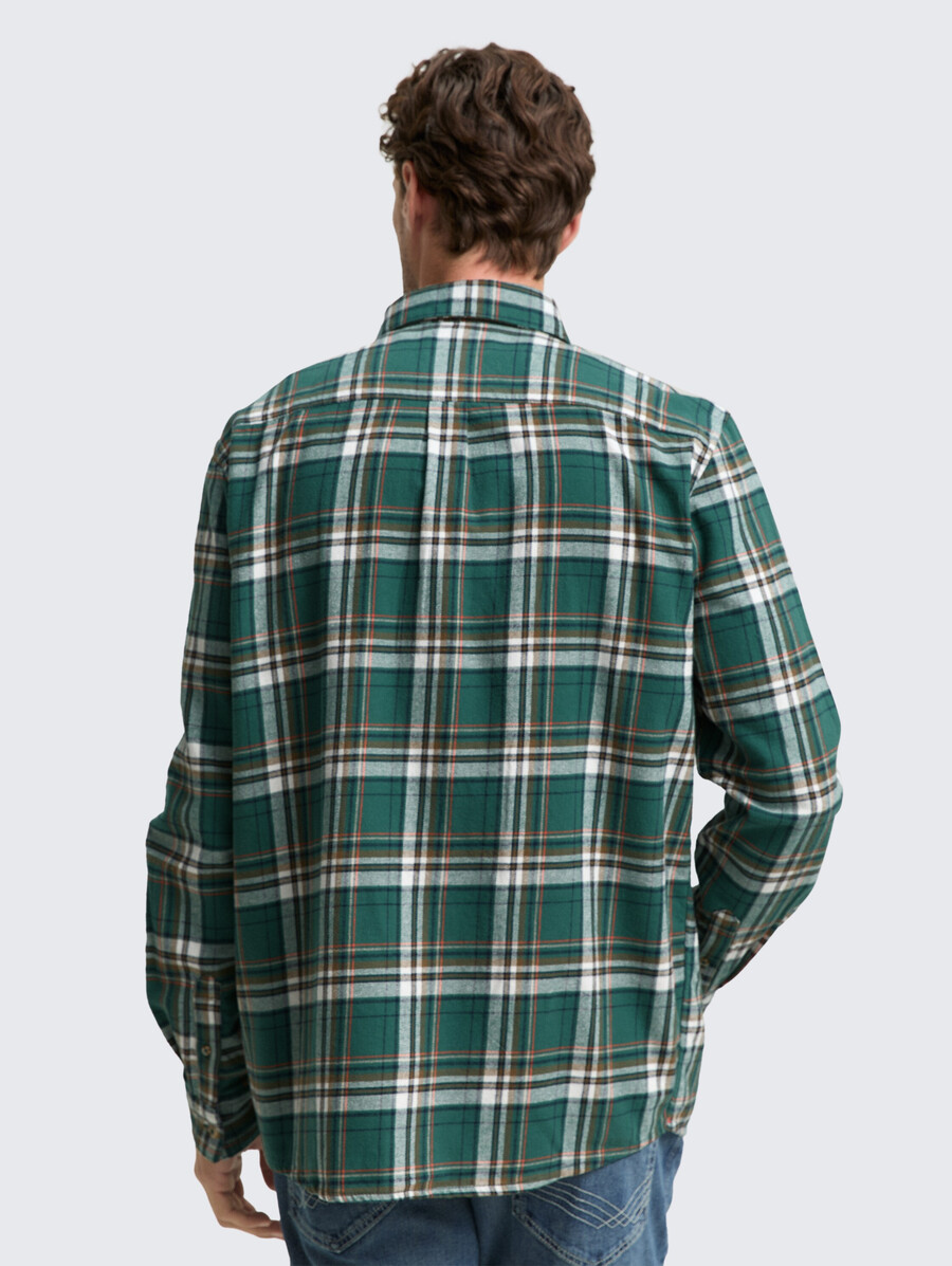 camisa de franela de corte cómodo con estampado de cuadros