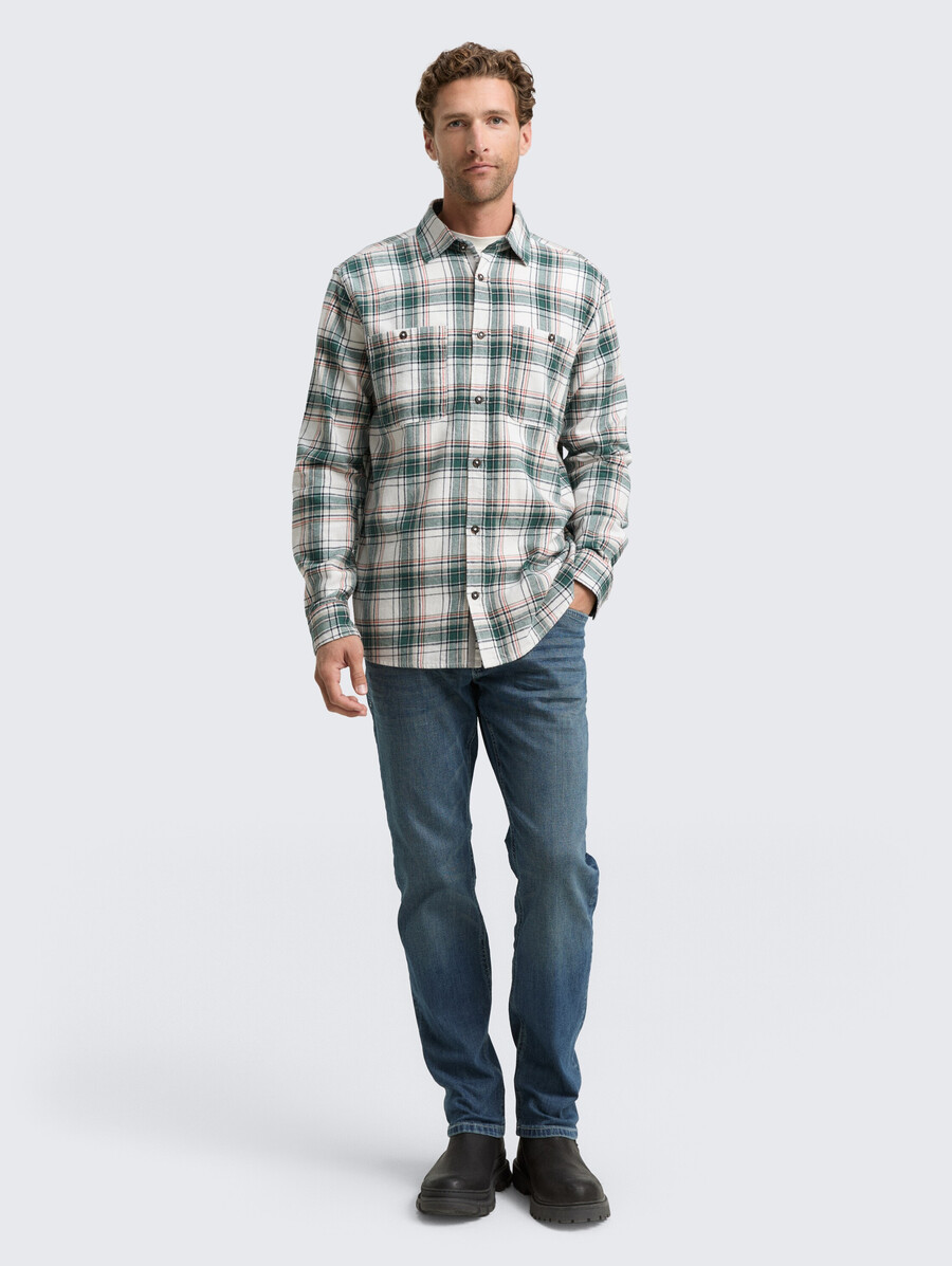 camisa de franela de corte cómodo con estampado de cuadros