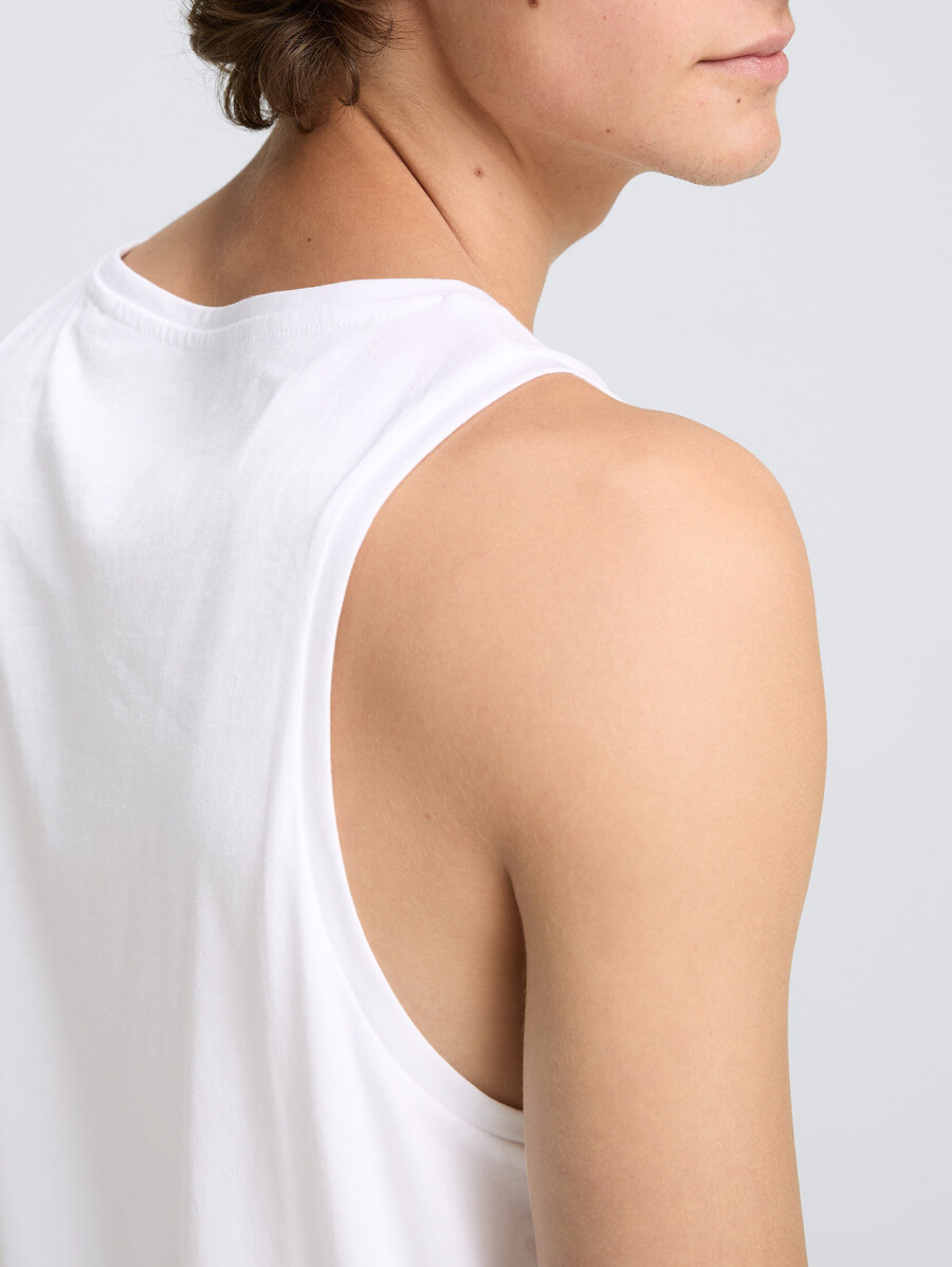 camiseta de tirantes con estampado