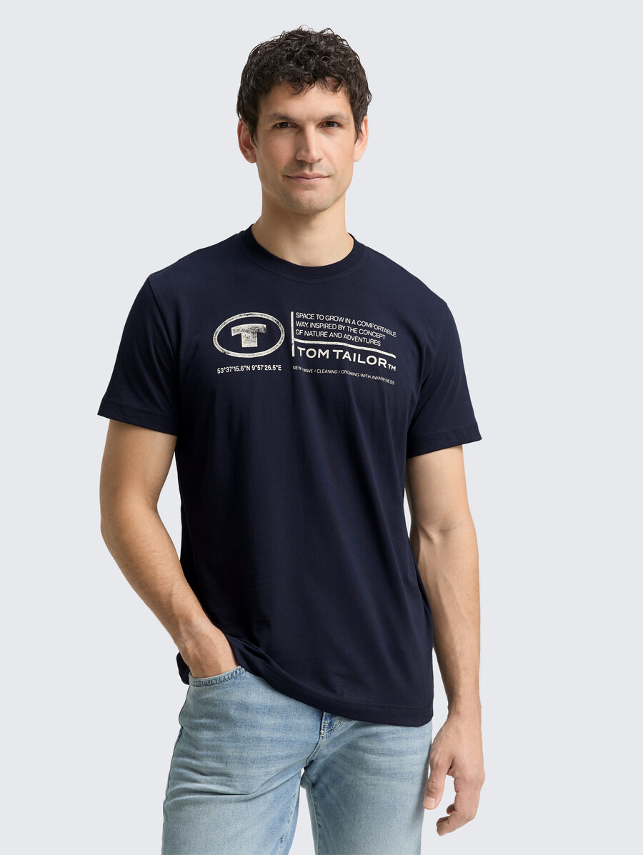 camiseta con estampado de logotipo