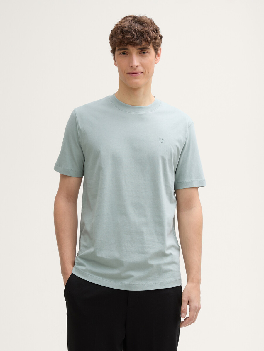 camiseta básica