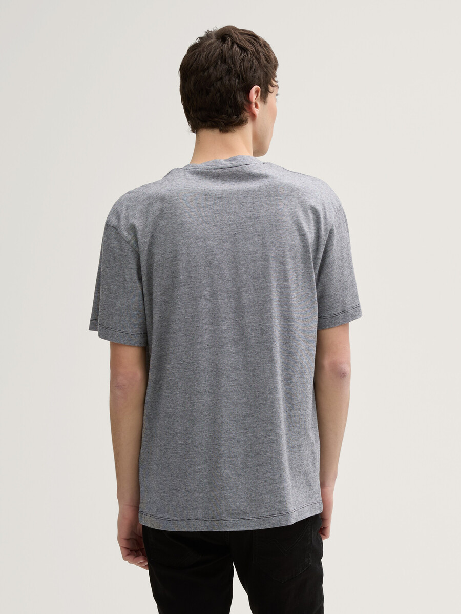 camiseta de corte relajado con bolsillo en el pecho