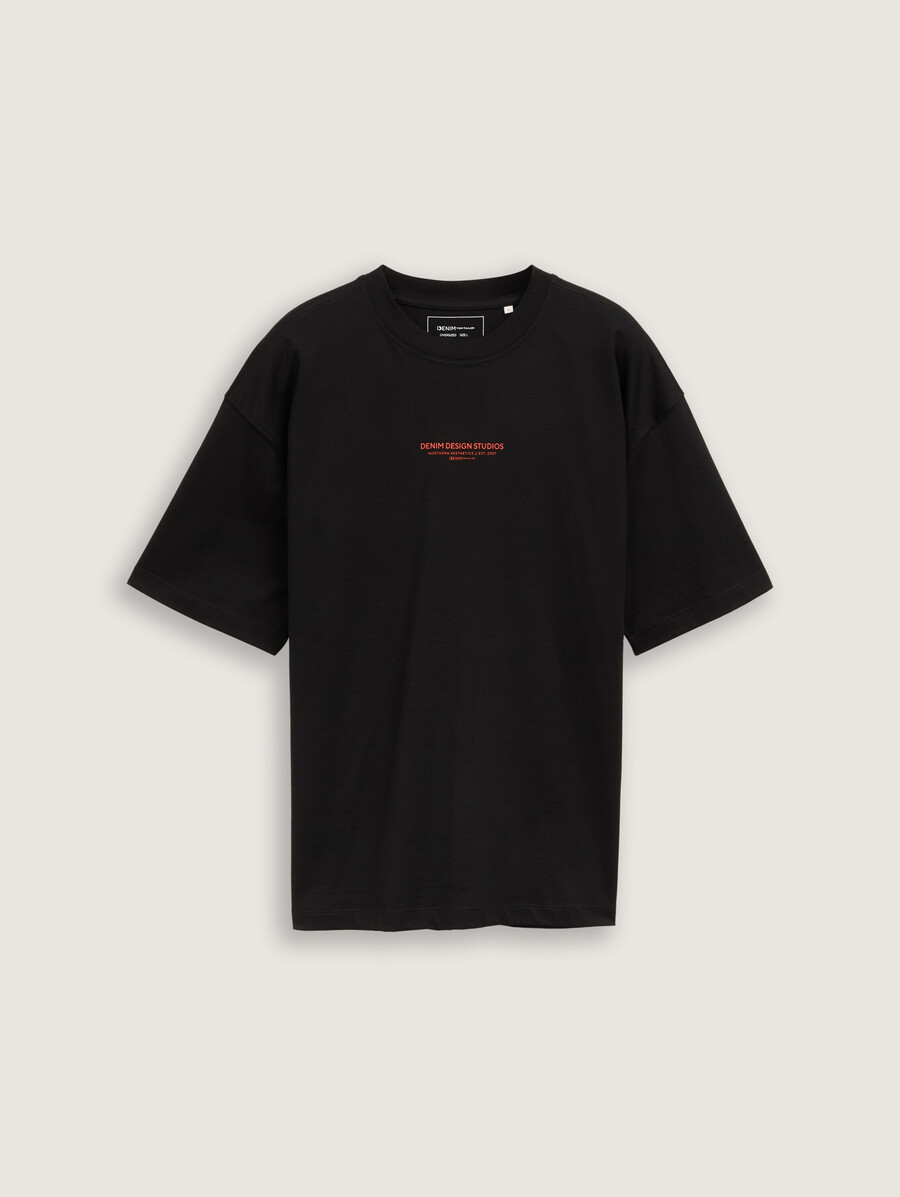 camiseta oversize con estampado en la espalda