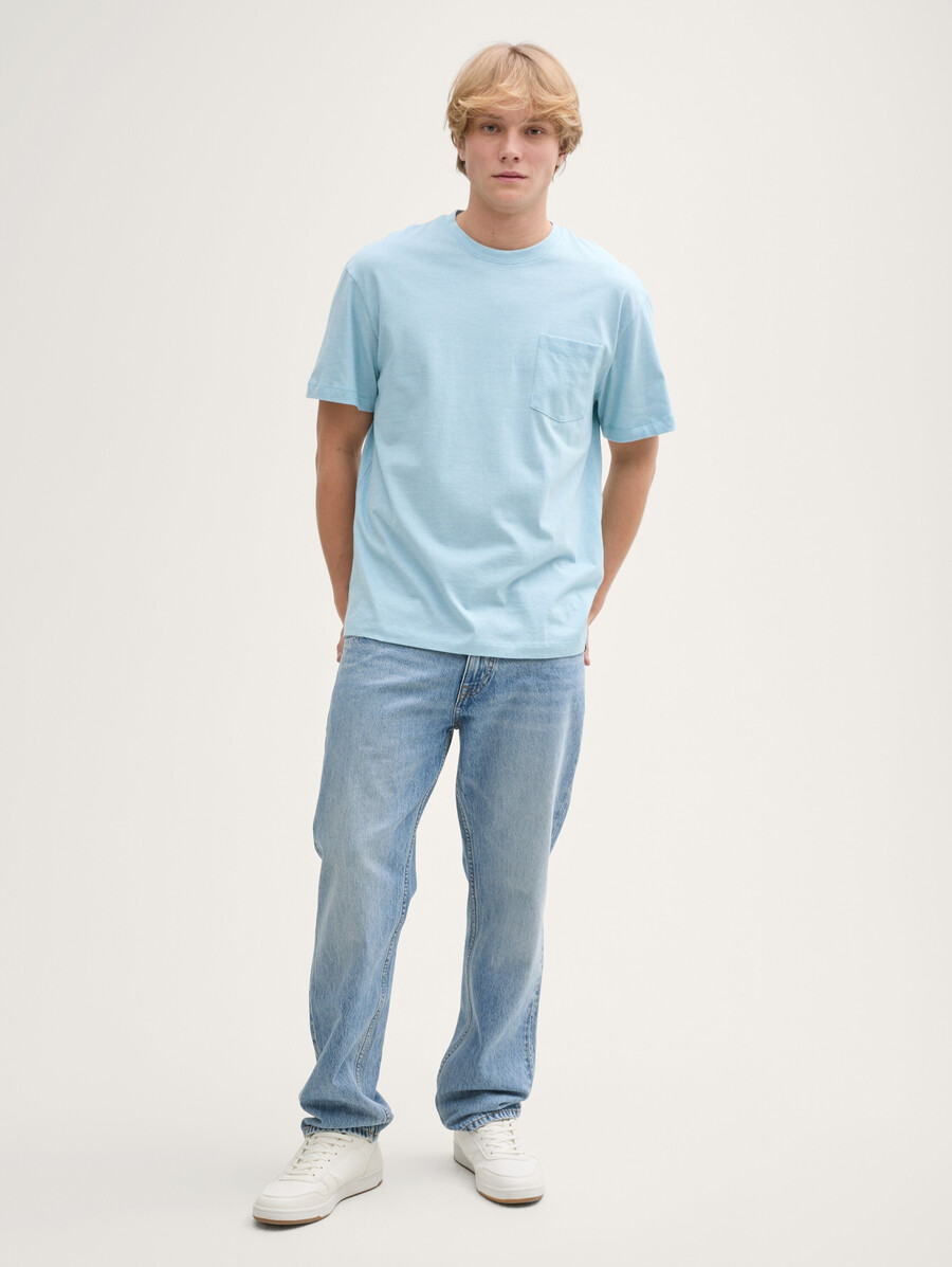 camiseta de corte relajado con bolsillo en el pecho