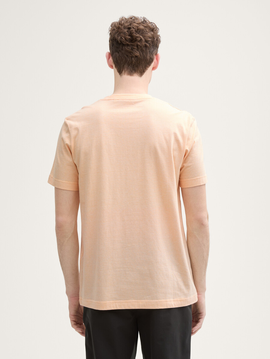 camiseta con estampado de logotipo