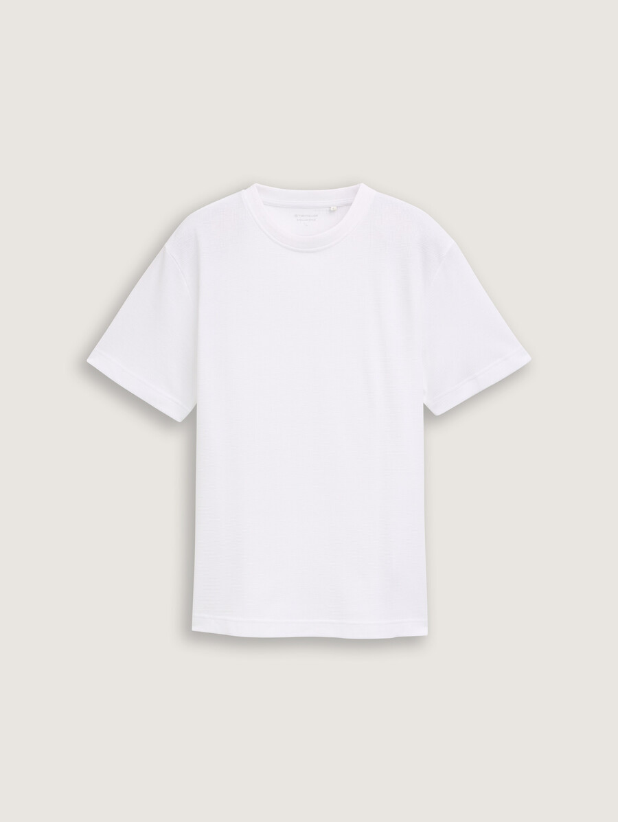 camiseta básica con textura
