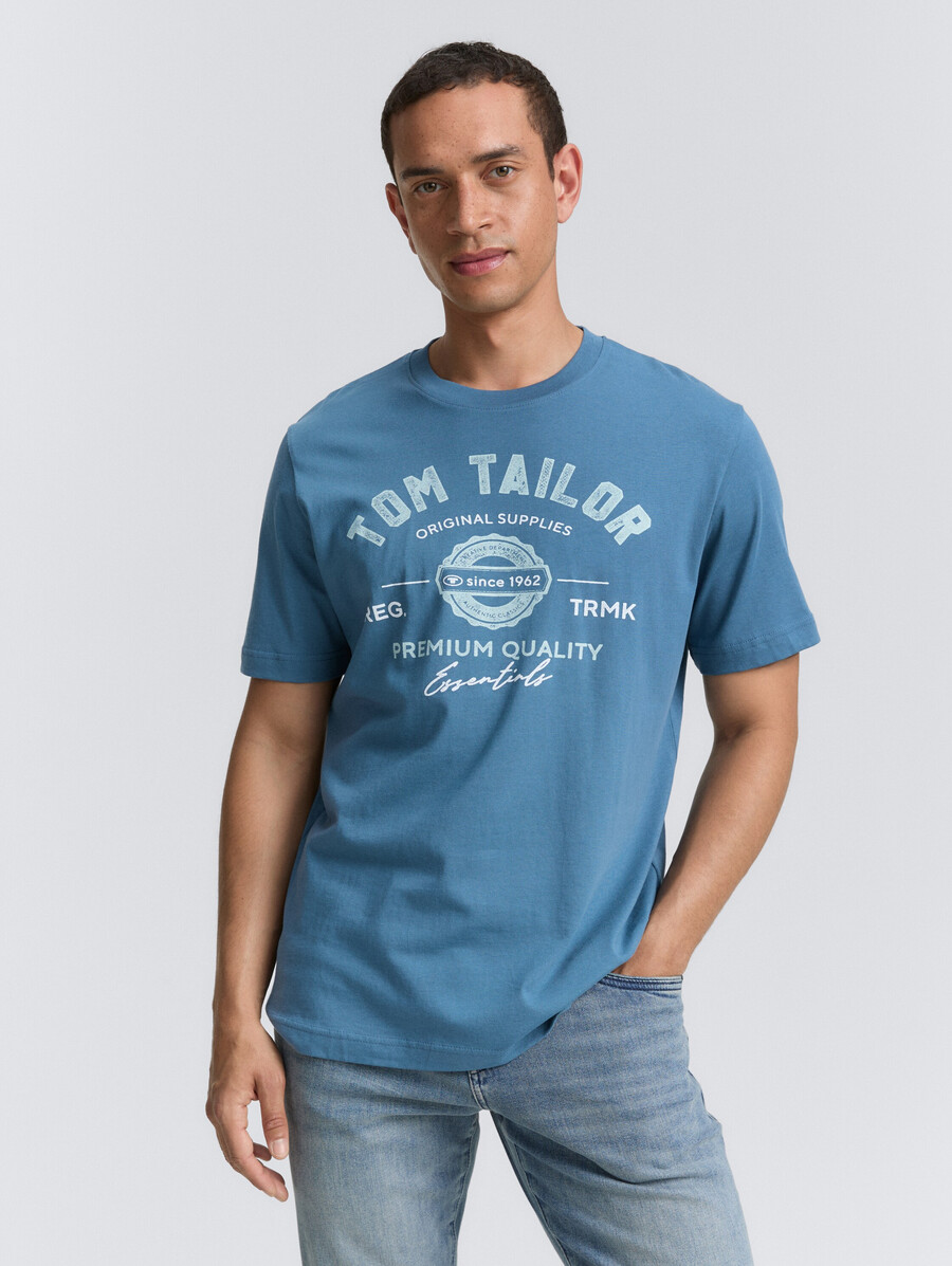 camiseta con estampado de logotipo
