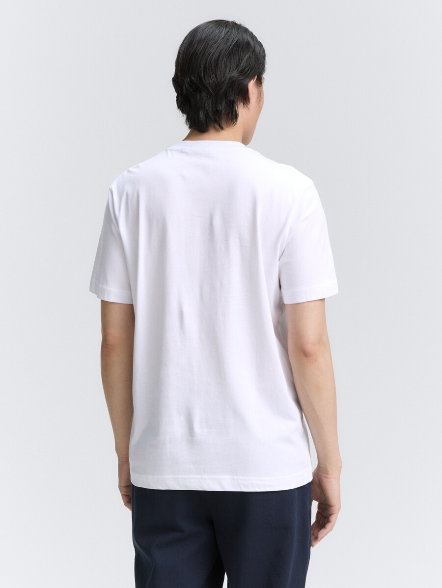 camiseta con estampado fotográfico