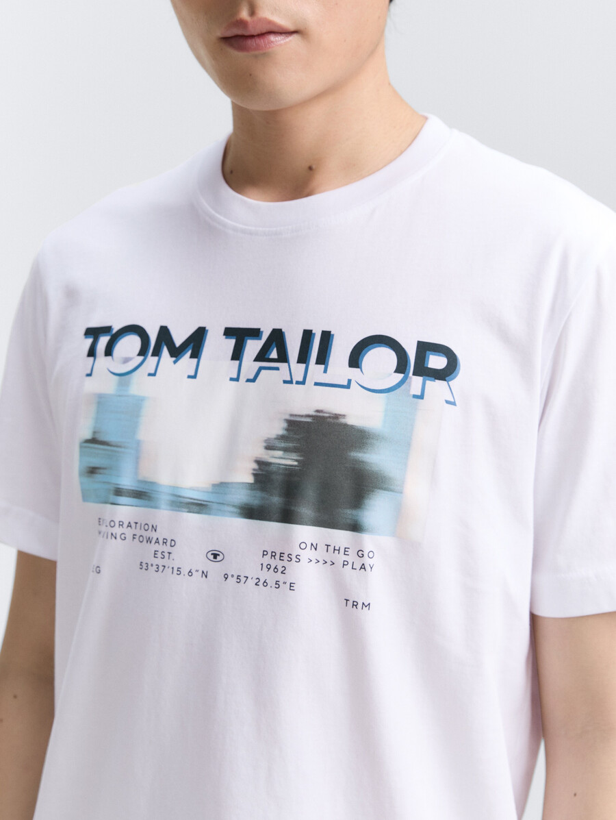 camiseta con estampado fotográfico