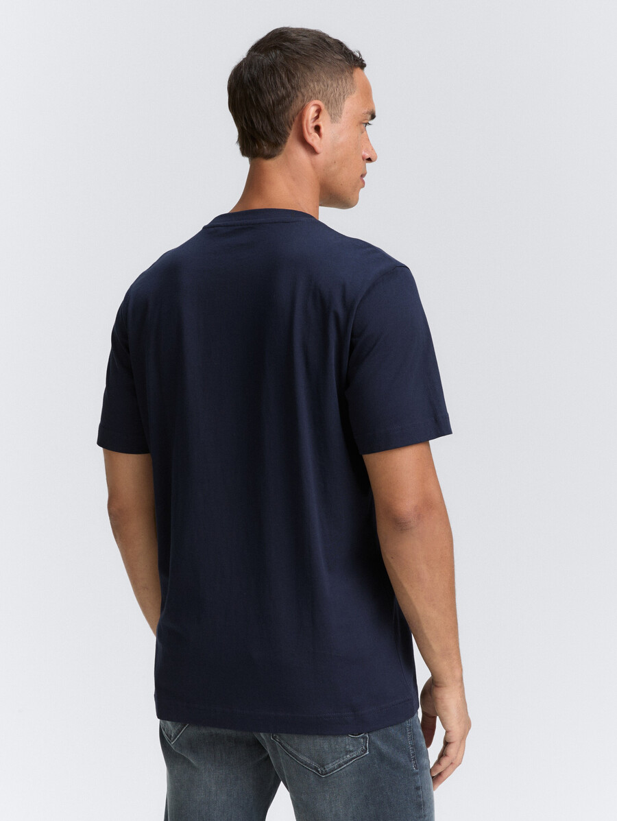 camiseta con estampado fotográfico