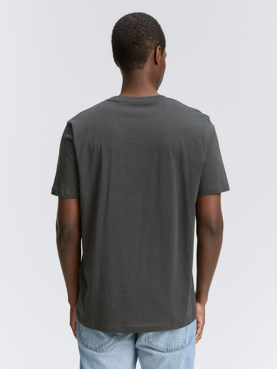 camiseta con estampado