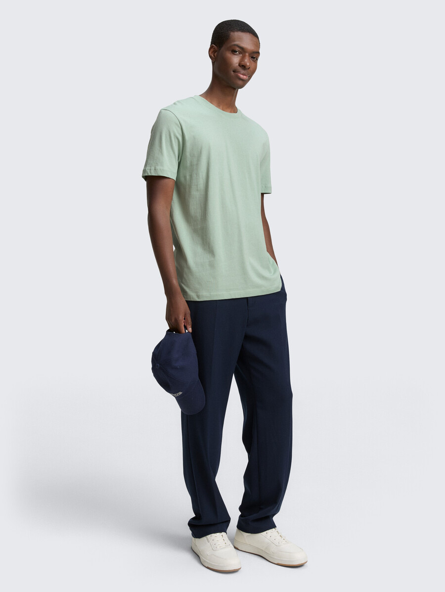 camiseta básica en colores lisos