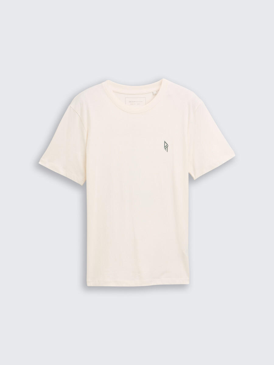 camiseta con estampado en la espalda