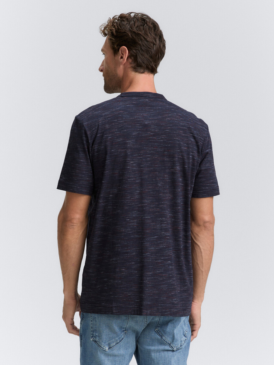 camiseta de efecto jaspeado con bolsillo en el pecho
