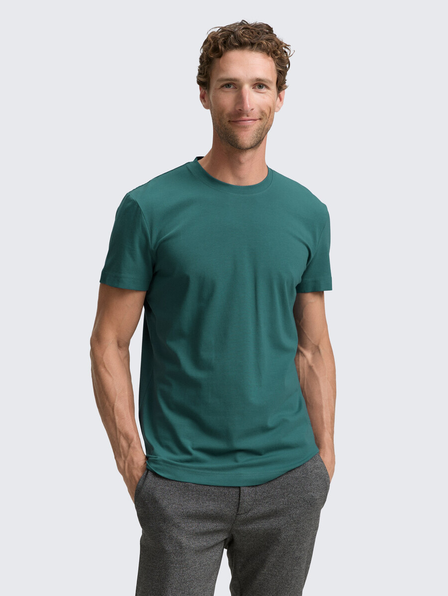 camiseta slim fit con elástico