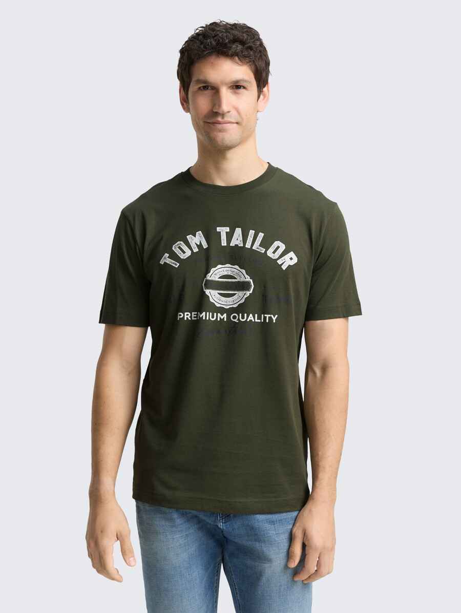 camiseta con estampado de logotipo