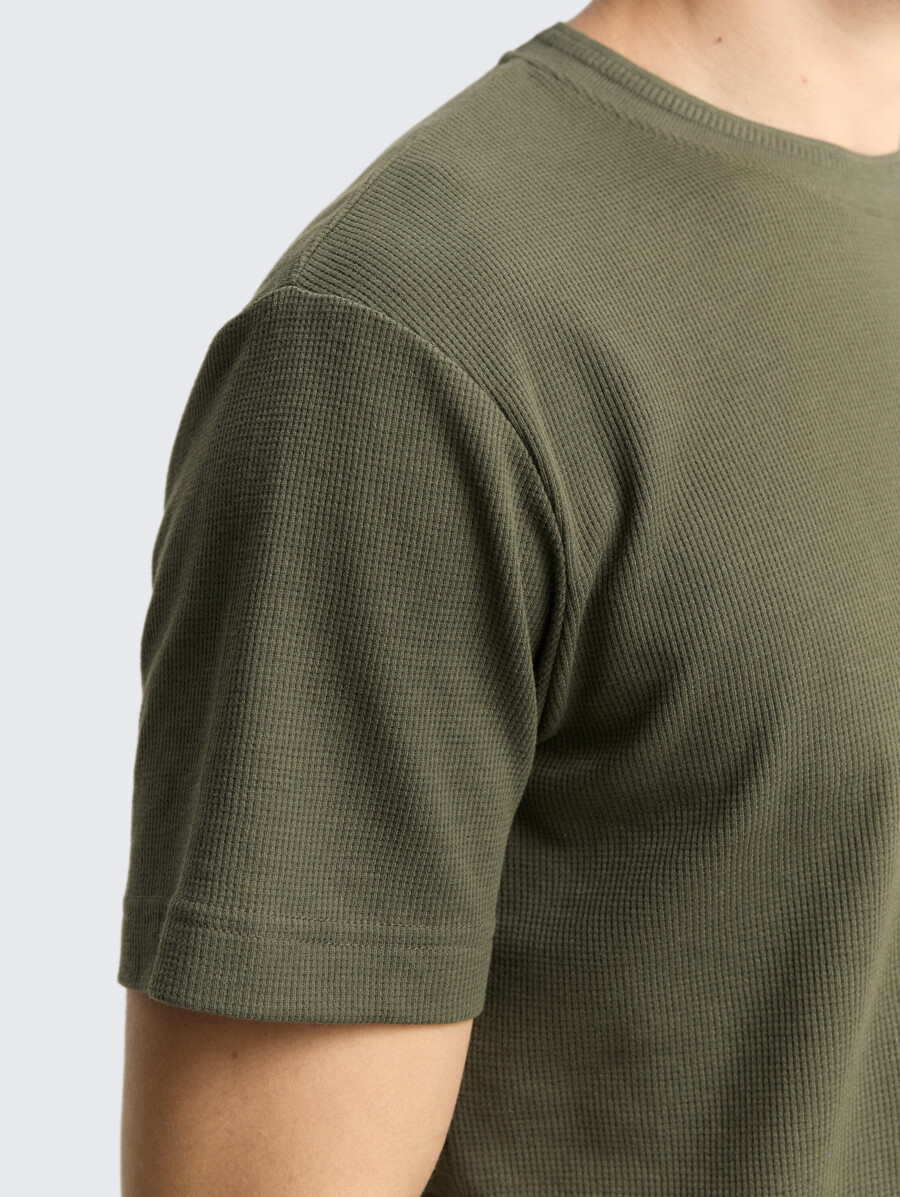 camiseta con textura de gofre