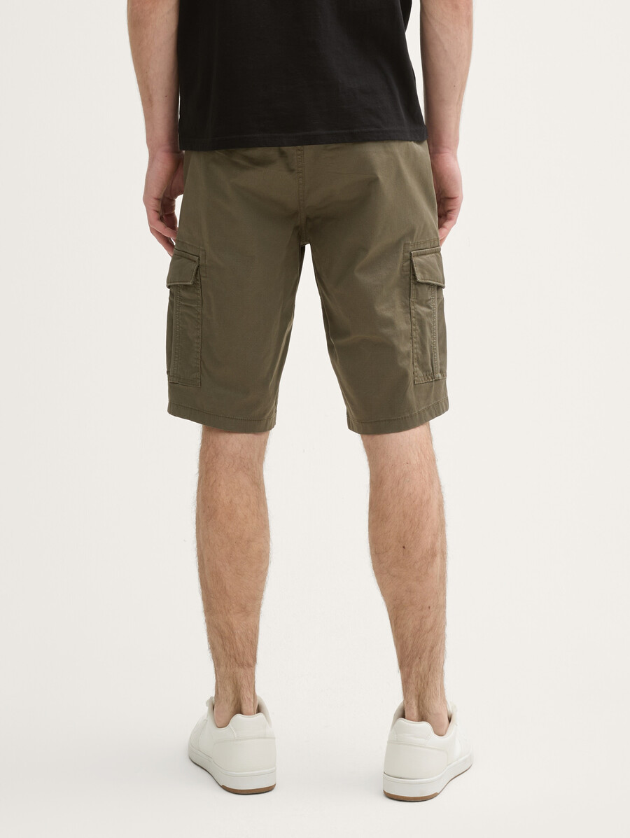 pantalones cortos cargo con bolsillos