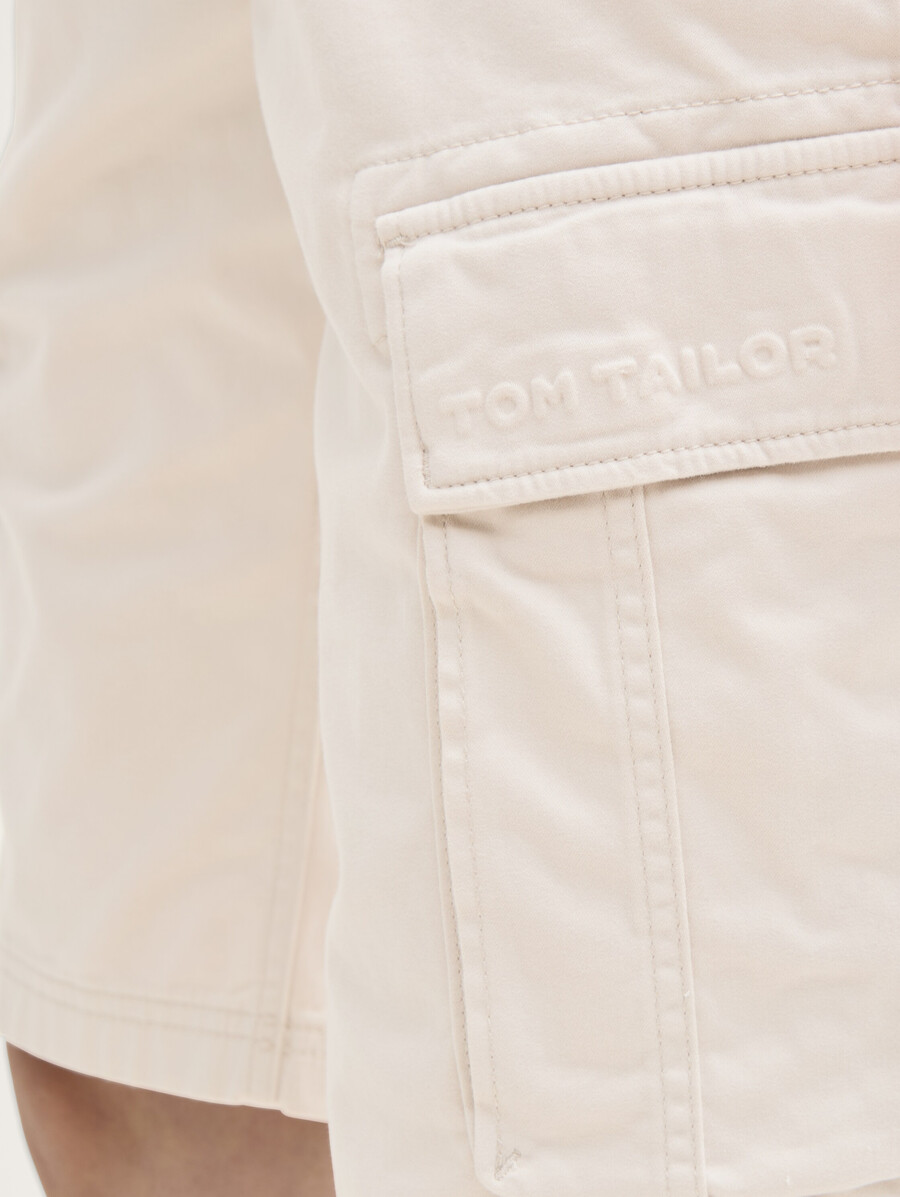 pantalones cortos cargo con bolsillos